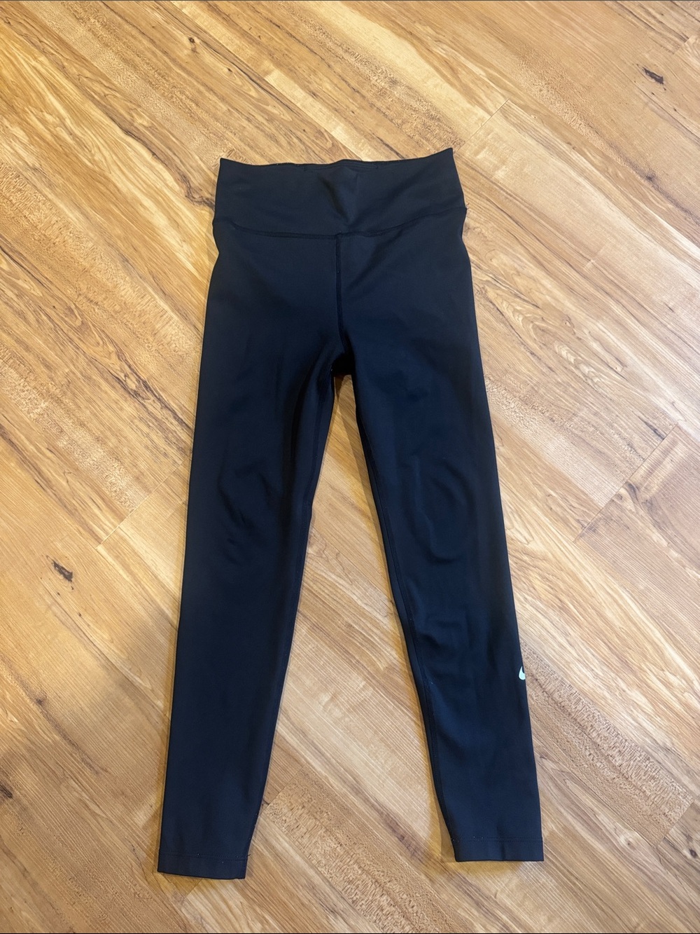 Kids Black Nike High-Waist Active Leggings size m